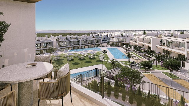 EERSTE FASE Maisonettebungalows met uitzicht op het roze meer in Los Balcones met 2 en 3 slaapkamers, Torrevieja, Spanje te koop.