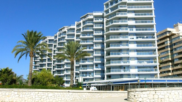 Bestaand Appartement in Calpe aan het strand met uitzicht op zee en de Peñon de Ifach, Costa Blanca noord, Alicante Spanje te koop