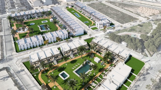 Nieuwbouw bungalow in Pilar de la Horadada, bovenverdieping met privé solarium, 2,4 km van het strand, Zuid-Costa Blanca, Alicante, Spanje.