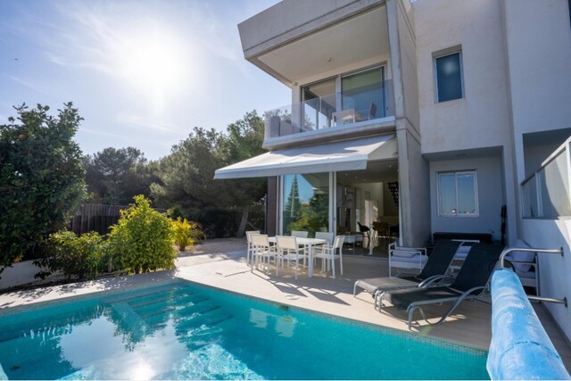 Villa in Lomas de Cabo Roig met zwembad en solarium, Orihuela Costa, Costa Blanca Zuid-Spanje te koop