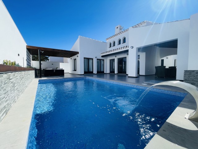 *****FIRSTLINE GOLF Indrukwekkende Villa Alcor – El Valle Golf Resort, Frontline Golf, Costa Cálida, Murcia, Spanje.