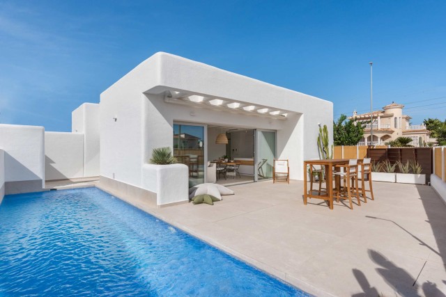 Luxe Villa Te Koop in Golf resort Serena, Los Alcazares, Costa Calida , Murcia Spanje, Residencial Santorini, Costa Blanca Zuid, Alicante, Spanje.
