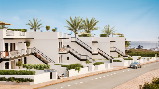 Exclusieve woningen in Puerto de Mazarrón, bungalows op een steenworp afstand van de zee, begane grond met privéterras, Costa Calidad, Murcia, Spanje.